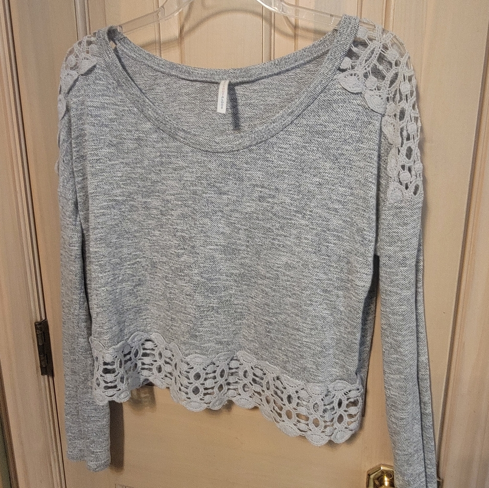 Misses sz M Gray cropped top You Are Not Alone Lace Y2K - Picture 6 of 6